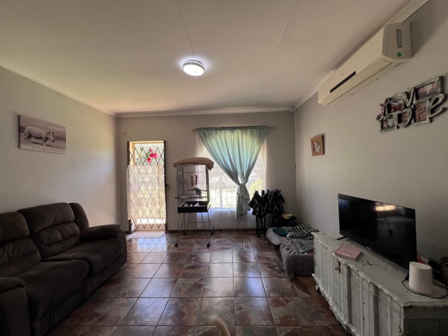 3 Bedroom Property for Sale in Melodie North West